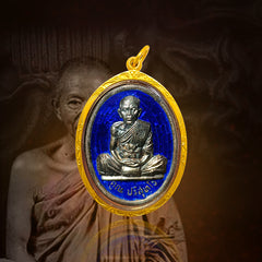 LP Khoon Meditation with Blue Dragon Tooth